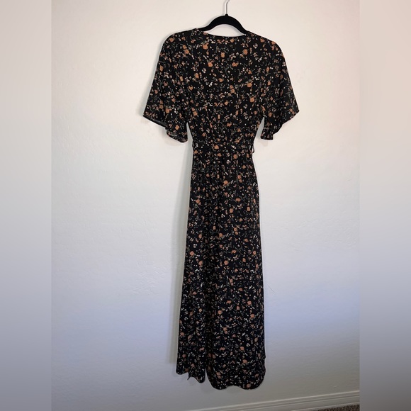 SHEIN Full Length Black Floral Vneck Split Aide Fit&Flare Flare Sleeve Tie Up - Picture 8 of 13